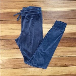American Eagle Velvet Leggings